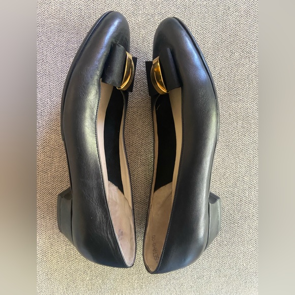 Bally Black and Gold Bow Heels Pumps - Picture 3 of 6